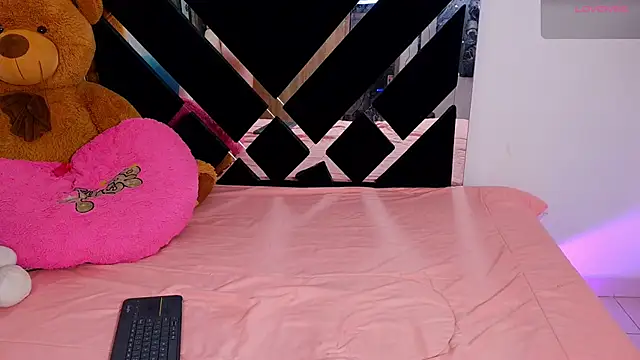 CatalinaSmith1 online show from 20, 2, 2026