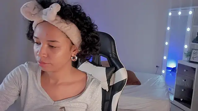 leahaltomm online show from 12, 2, 2025