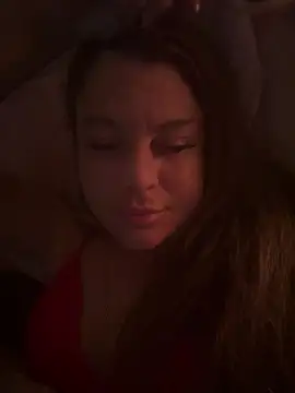 BambixoxUK online show from 1, 2, 2025