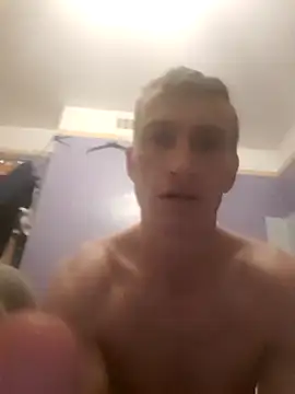 Snapshot of BigKyle2025 chatting on 25, 11, 2025 BigKyle2025 online show from 25, 11, 2025