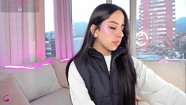 Daphne chers online show from 29, 9, 2025