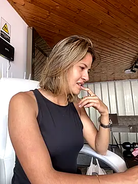 Andrea18 blonde online show from 5, 11, 2025