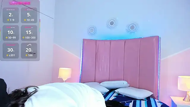 Liiam smith  online show from 23, 11, 2025