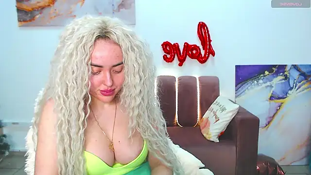 MissisCaty online show from 28, 2, 2025