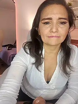 Alexaamoon  online show from 6, 2, 2025