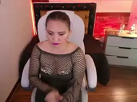 Alexaamoon  online show from 5, 3, 2025