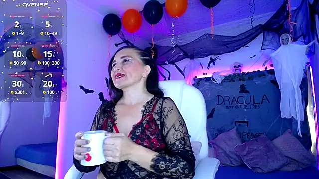 Alexaamoon  online show from 5, 11, 2025