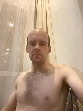 LynnAhNight online show from 18, 11, 2025