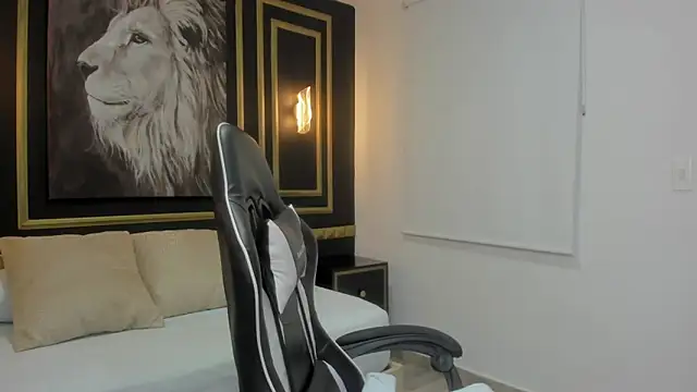 tiffanny doll  online show from 12, 3, 2026