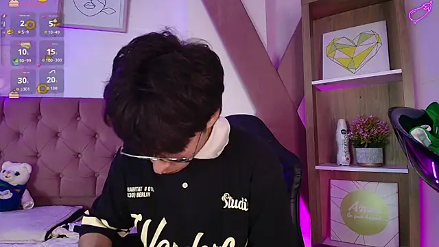 PepperTwink online show from 3, 11, 2025