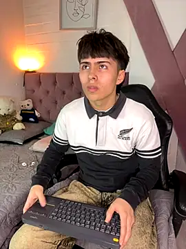 PepperTwink online show from 19, 11, 2025