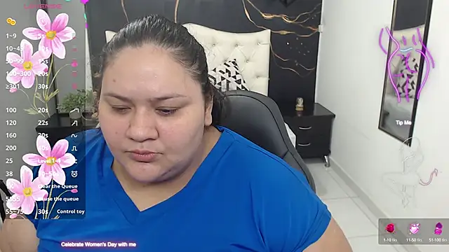 Aaliyah11 online show from 11, 3, 2025