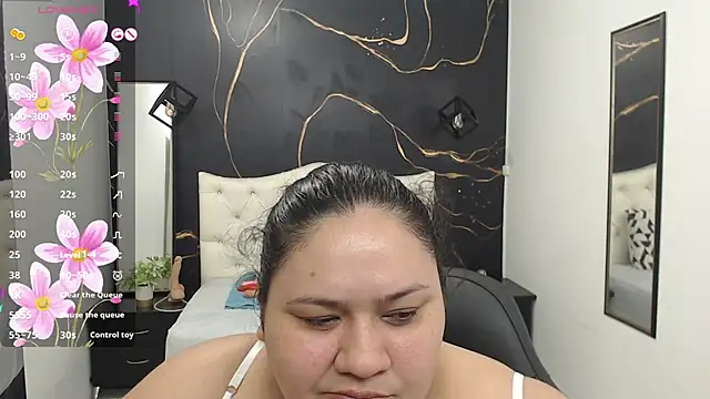 Aaliyah11 online show from 12, 3, 2025