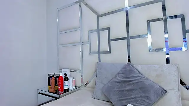 Snapshot of ZoeWan69 chatting on 20, 10, 2025 ZoeWan69 online show from 20, 10, 2025