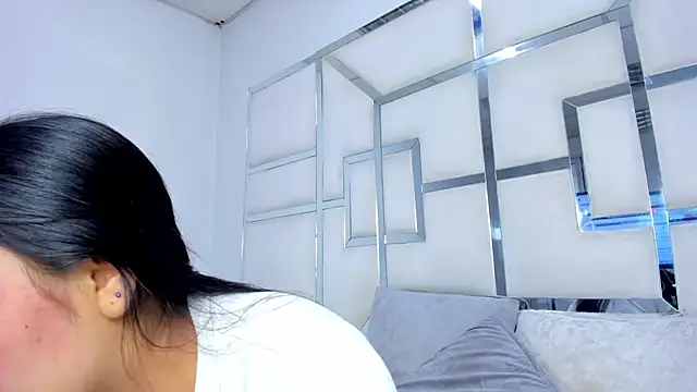 Snapshot of ZoeWan69 chatting on 24, 10, 2025 ZoeWan69 online show from 24, 10, 2025