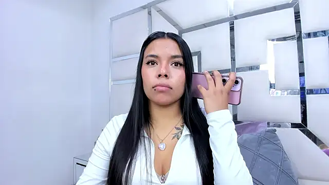 ZoeWan69 online show from 8, 3, 2026