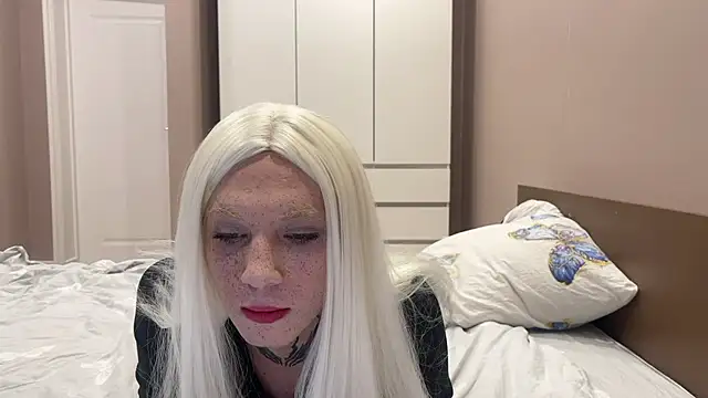 Snapshot of bad_lilyy chatting on 7, 2, 2025 bad lilyy online show from 7, 2, 2025