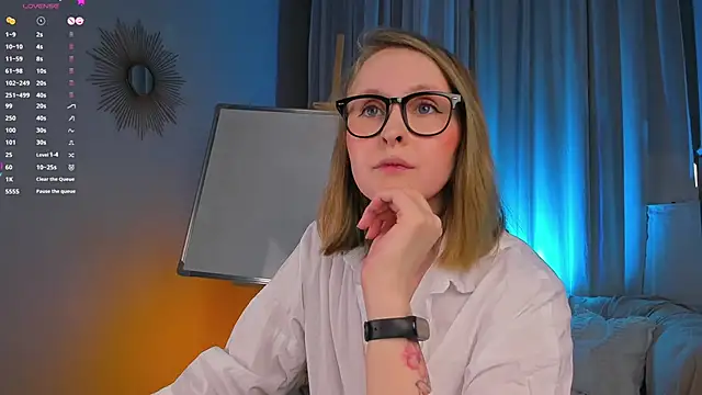 Agatha Mott online show from 21, 3, 2025