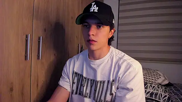 Mastrangelo xxx online show from 14, 10, 2025