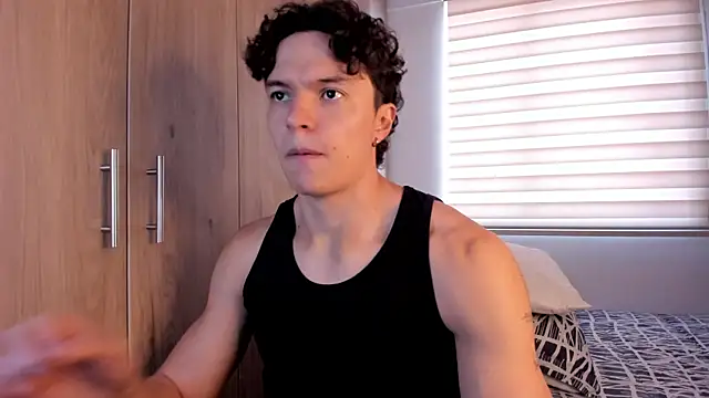 Mastrangelo xxx online show from 23, 11, 2025