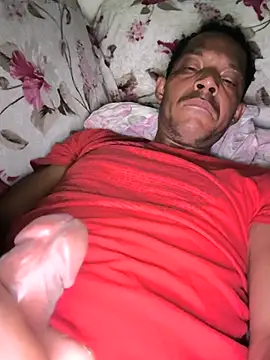 Snapshot of Renato571 chatting on 23, 11, 2025 Renato571 online show from 23, 11, 2025