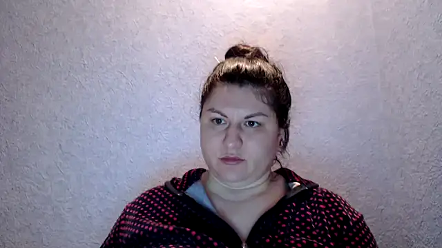 KiraSwee online show from 18, 11, 2025