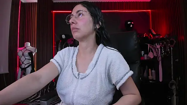 Snapshot of XiaQueen chatting on 11, 9, 2025 XiaQueen online show from 11, 9, 2025