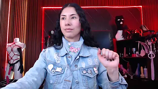 Snapshot of XiaQueen chatting on 13, 9, 2025 XiaQueen online show from 13, 9, 2025