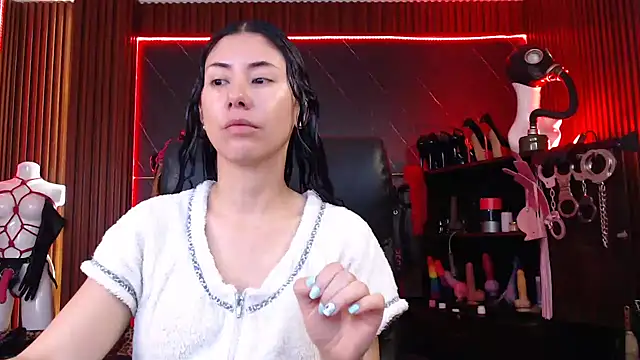 Snapshot of XiaQueen chatting on 29, 9, 2025 XiaQueen online show from 29, 9, 2025