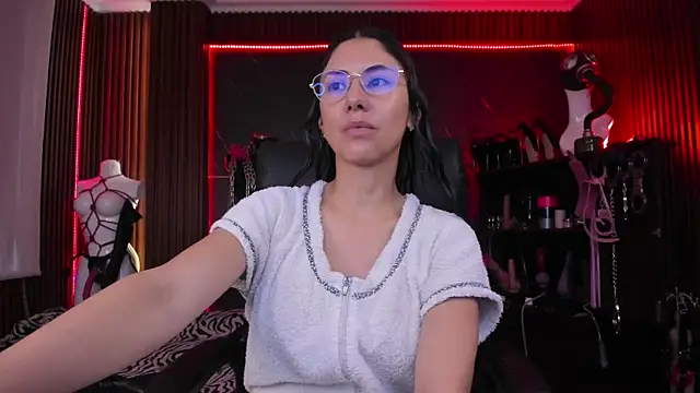 Snapshot of XiaQueen chatting on 27, 10, 2025 XiaQueen online show from 27, 10, 2025