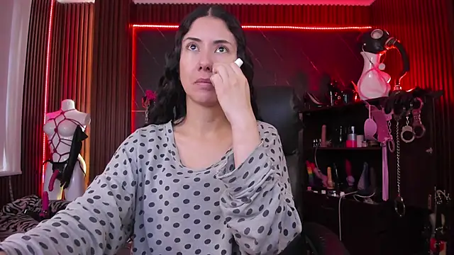 Snapshot of XiaQueen chatting on 31, 10, 2025 XiaQueen online show from 31, 10, 2025