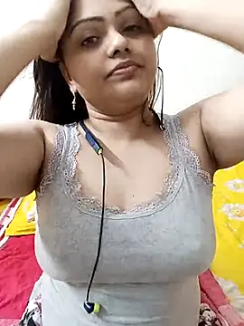 Snapshot of blue-berry07 chatting on 17, 12, 2025 blue-berry07 online show from 17, 12, 2025