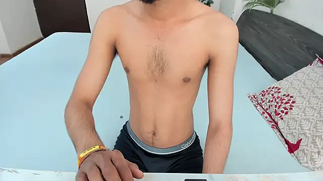 Queen Couple online show from 12, 3, 2026