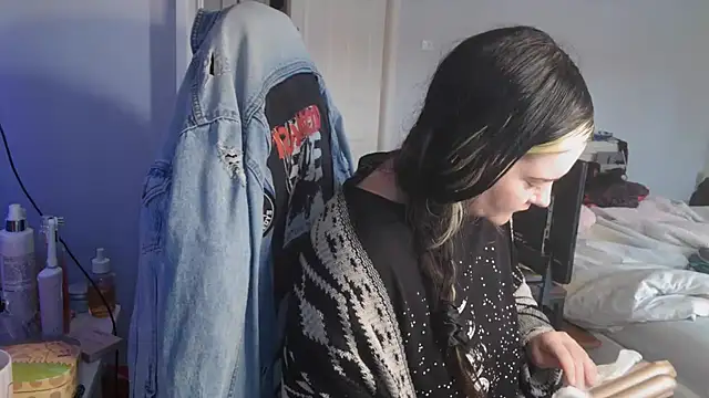 Snapshot of AureliaXOX chatting on 18, 9, 2025 AureliaXOX online show from 18, 9, 2025