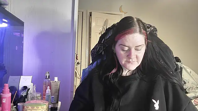 Snapshot of AureliaXOX chatting on 30, 11, 2025 AureliaXOX online show from 30, 11, 2025