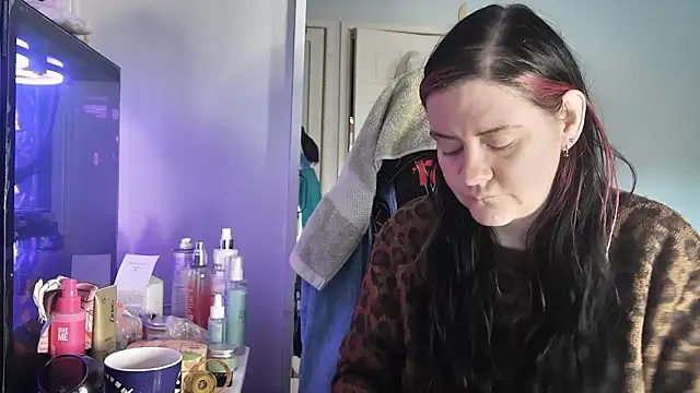 AureliaXOX online show from 8, 1, 2026