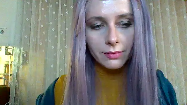 LuminousLady online show from 18, 2, 2025