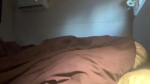 Snapshot of redone8in chatting on 3, 2, 2025 redone8in online show from 3, 2, 2025