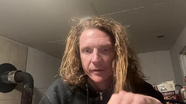 Snapshot of redone8in chatting on 11, 2, 2025 redone8in online show from 11, 2, 2025