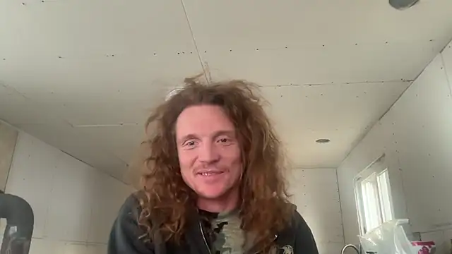 Snapshot of redone8in chatting on 15, 2, 2025 redone8in online show from 15, 2, 2025