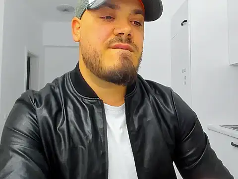 Snapshot of ZackMasterss chatting on 22, 10, 2025 ZackMasterss online show from 22, 10, 2025