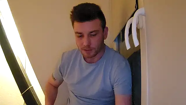 Snapshot of Foxtrott_242 chatting on 2, 2, 2026 Foxtrott 242 online show from 2, 2, 2026