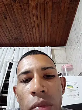 Snapshot of Mineirinho043 chatting on 14, 2, 2025 Mineirinho043 online show from 14, 2, 2025