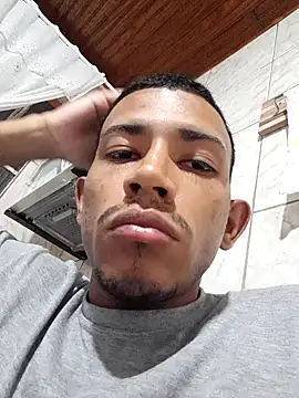 Snapshot of Mineirinho043 chatting on 1, 3, 2025 Mineirinho043 online show from 1, 3, 2025