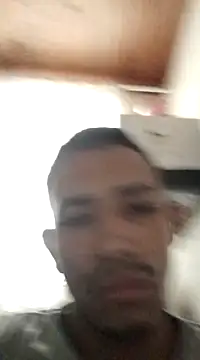 Snapshot of Mineirinho043 chatting on 5, 3, 2025 Mineirinho043 online show from 5, 3, 2025