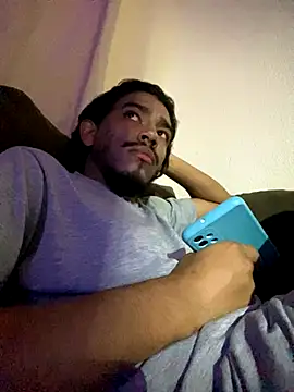 Snapshot of Mineirinho043 chatting on 9, 11, 2025 Mineirinho043 online show from 9, 11, 2025