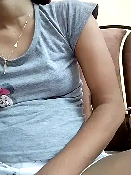 Snapshot of fuungirl38 chatting on 27, 10, 2025 fuungirl38 online show from 27, 10, 2025