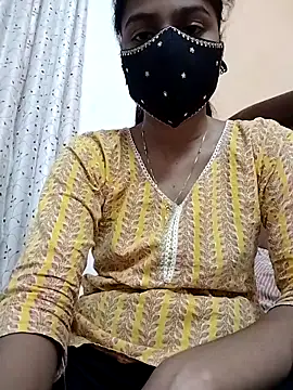 Snapshot of fuungirl38 chatting on 17, 11, 2025 fuungirl38 online show from 17, 11, 2025