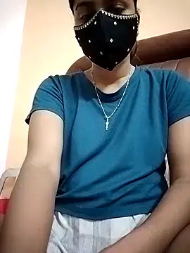 Snapshot of fuungirl38 chatting on 20, 11, 2025 fuungirl38 online show from 20, 11, 2025