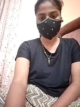 Snapshot of fuungirl38 chatting on 24, 11, 2025 fuungirl38 online show from 24, 11, 2025